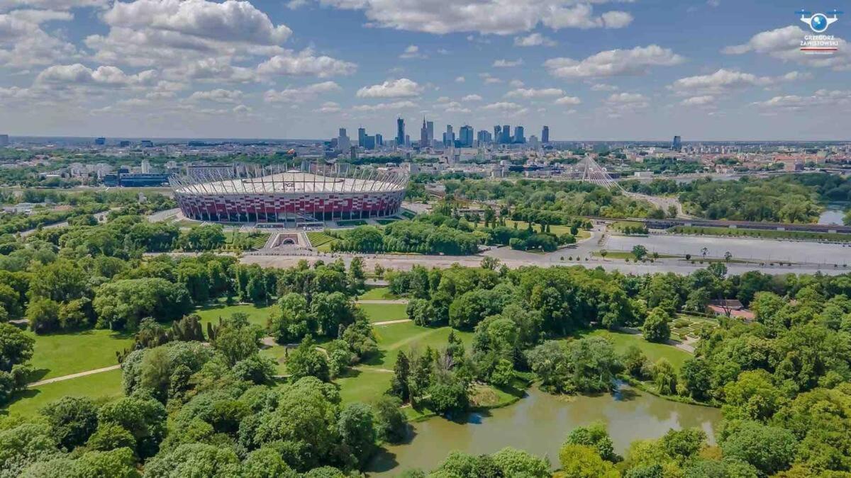 Palace 2 Wifi 600 Mbs 55'Tv Netflix Hbo 2Xmetro Appletv Warszawa Eksteriør bilde